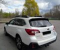 Белый Субару Аутбек, объемом двигателя 2.5 л и пробегом 220 тыс. км за 17900 $, фото 4 на Automoto.ua