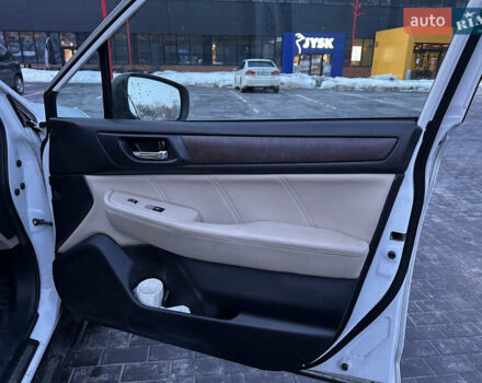 Білий Субару Аутбек, об'ємом двигуна 2.5 л та пробігом 136 тис. км за 18200 $, фото 11 на Automoto.ua