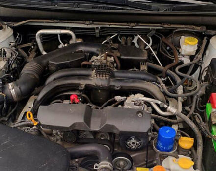 Белый Субару Аутбек, объемом двигателя 2.5 л и пробегом 50 тыс. км за 17800 $, фото 10 на Automoto.ua