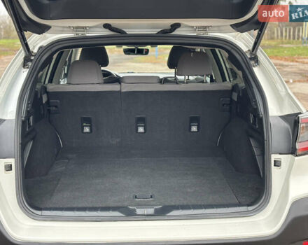 Белый Субару Аутбек, объемом двигателя 2.5 л и пробегом 95 тыс. км за 19850 $, фото 19 на Automoto.ua