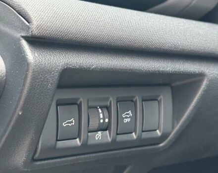 Білий Субару Аутбек, об'ємом двигуна 2.5 л та пробігом 40 тис. км за 21900 $, фото 31 на Automoto.ua