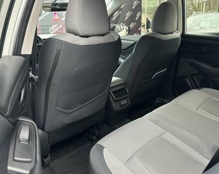 Білий Субару Аутбек, об'ємом двигуна 2.5 л та пробігом 40 тис. км за 21900 $, фото 18 на Automoto.ua