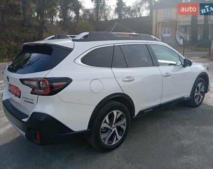 Белый Субару Аутбек, объемом двигателя 2.39 л и пробегом 126 тыс. км за 27600 $, фото 4 на Automoto.ua