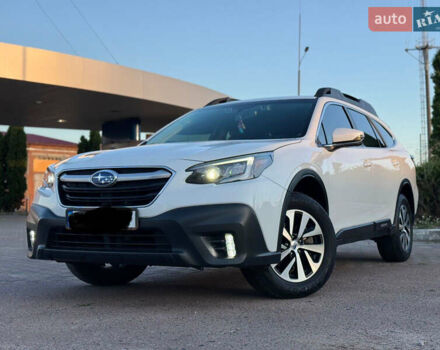 Білий Субару Аутбек, об'ємом двигуна 2.5 л та пробігом 40 тис. км за 21000 $, фото 6 на Automoto.ua