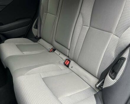 Білий Субару Аутбек, об'ємом двигуна 2.5 л та пробігом 40 тис. км за 21900 $, фото 19 на Automoto.ua