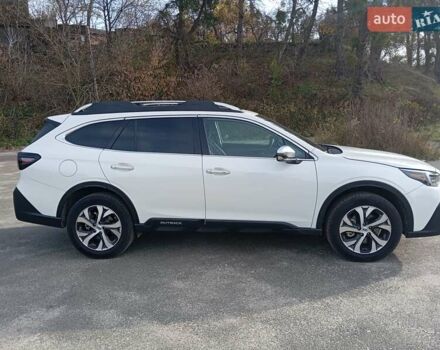 Белый Субару Аутбек, объемом двигателя 2.39 л и пробегом 126 тыс. км за 27600 $, фото 3 на Automoto.ua