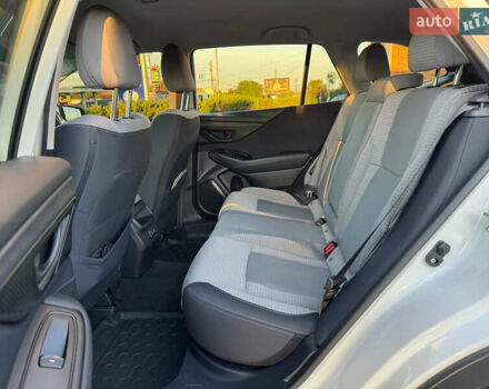 Білий Субару Аутбек, об'ємом двигуна 2.5 л та пробігом 40 тис. км за 21000 $, фото 7 на Automoto.ua