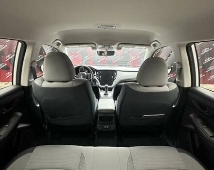 Білий Субару Аутбек, об'ємом двигуна 2.5 л та пробігом 40 тис. км за 21900 $, фото 17 на Automoto.ua