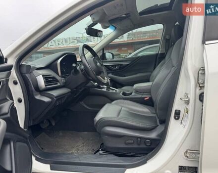 Білий Субару Аутбек, об'ємом двигуна 2.39 л та пробігом 70 тис. км за 26500 $, фото 7 на Automoto.ua