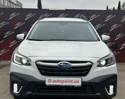Білий Субару Аутбек, об'ємом двигуна 2.5 л та пробігом 40 тис. км за 21900 $, фото 1 на Automoto.ua