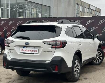 Білий Субару Аутбек, об'ємом двигуна 2.5 л та пробігом 40 тис. км за 21900 $, фото 8 на Automoto.ua