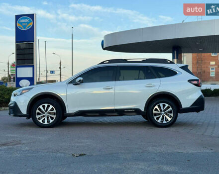 Білий Субару Аутбек, об'ємом двигуна 2.5 л та пробігом 40 тис. км за 21000 $, фото 21 на Automoto.ua