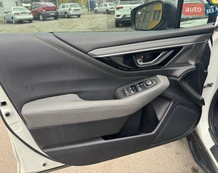 Білий Субару Аутбек, об'ємом двигуна 2.39 л та пробігом 70 тис. км за 26500 $, фото 6 на Automoto.ua