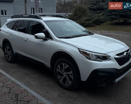 Белый Субару Аутбек, объемом двигателя 2.5 л и пробегом 58 тыс. км за 26000 $, фото 8 на Automoto.ua