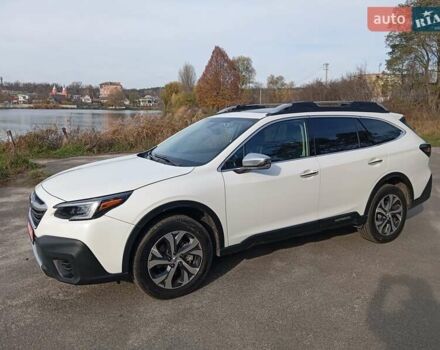 Белый Субару Аутбек, объемом двигателя 2.39 л и пробегом 126 тыс. км за 27600 $, фото 2 на Automoto.ua