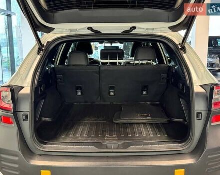 Белый Субару Аутбек, объемом двигателя 2.39 л и пробегом 75 тыс. км за 29900 $, фото 18 на Automoto.ua