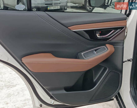 Білий Субару Аутбек, об'ємом двигуна 2.4 л та пробігом 88 тис. км за 27690 $, фото 37 на Automoto.ua