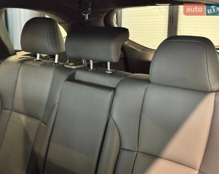 Білий Субару Аутбек, об'ємом двигуна 2.39 л та пробігом 75 тис. км за 29900 $, фото 28 на Automoto.ua