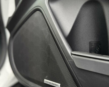 Білий Субару Аутбек, об'ємом двигуна 2.39 л та пробігом 88 тис. км за 32000 $, фото 33 на Automoto.ua