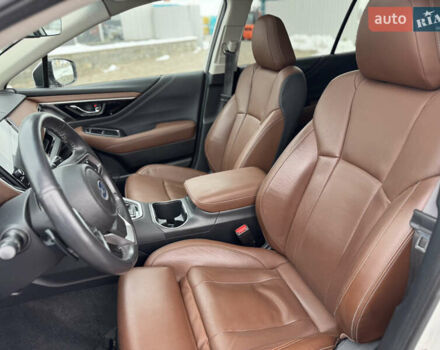 Білий Субару Аутбек, об'ємом двигуна 2.39 л та пробігом 88 тис. км за 32000 $, фото 23 на Automoto.ua