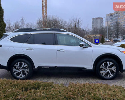 Белый Субару Аутбек, объемом двигателя 2.39 л и пробегом 88 тыс. км за 32900 $, фото 7 на Automoto.ua