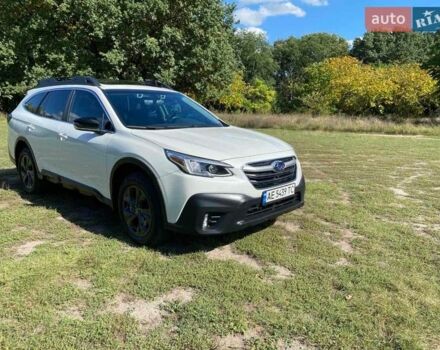 Белый Субару Аутбек, объемом двигателя 2.39 л и пробегом 36 тыс. км за 23300 $, фото 10 на Automoto.ua