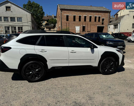 Белый Субару Аутбек, объемом двигателя 2.5 л и пробегом 42 тыс. км за 28500 $, фото 1 на Automoto.ua