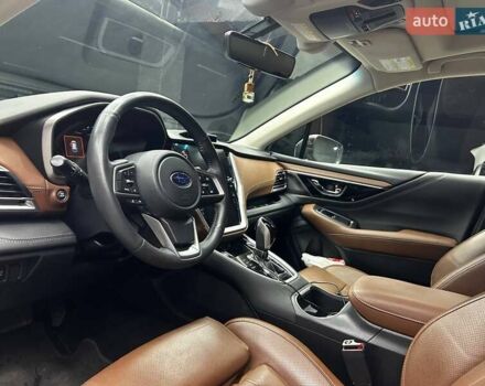 Білий Субару Аутбек, об'ємом двигуна 2.39 л та пробігом 82 тис. км за 29000 $, фото 7 на Automoto.ua