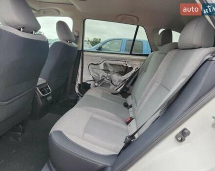 Білий Субару Аутбек, об'ємом двигуна 2.5 л та пробігом 73 тис. км за 15600 $, фото 2 на Automoto.ua