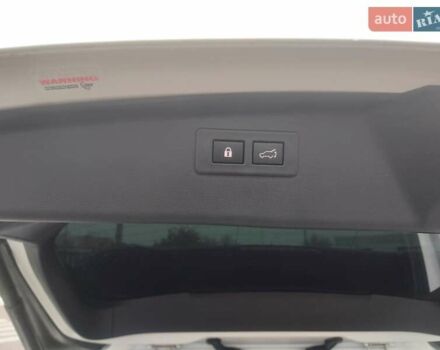 Белый Субару Аутбек, объемом двигателя 2.5 л и пробегом 40 тыс. км за 24500 $, фото 5 на Automoto.ua