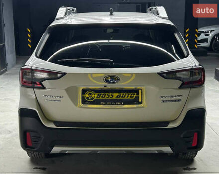 Білий Субару Аутбек, об'ємом двигуна 2.39 л та пробігом 82 тис. км за 29000 $, фото 4 на Automoto.ua