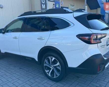 Белый Субару Аутбек, объемом двигателя 2.39 л и пробегом 80 тыс. км за 29000 $, фото 3 на Automoto.ua