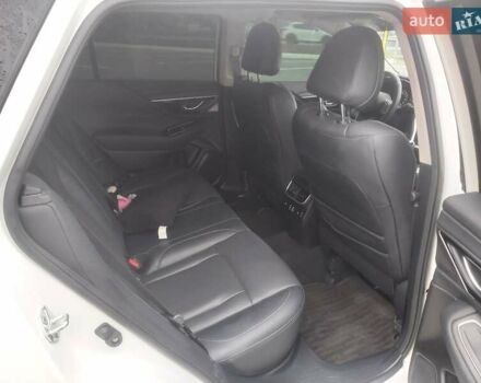 Белый Субару Аутбек, объемом двигателя 2.5 л и пробегом 40 тыс. км за 24500 $, фото 6 на Automoto.ua