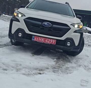 Білий Субару Аутбек, об'ємом двигуна 2.5 л та пробігом 39 тис. км за 26600 $, фото 1 на Automoto.ua