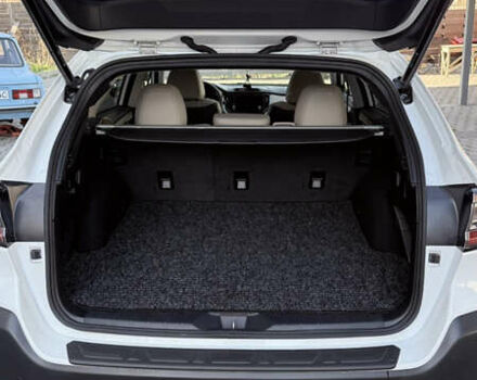 Білий Субару Аутбек, об'ємом двигуна 2.39 л та пробігом 7 тис. км за 31500 $, фото 8 на Automoto.ua