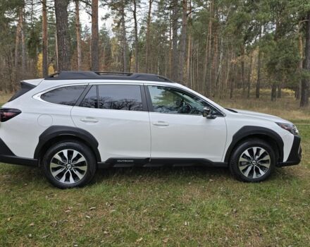 Белый Субару Аутбек, объемом двигателя 2.4 л и пробегом 33 тыс. км за 33500 $, фото 4 на Automoto.ua