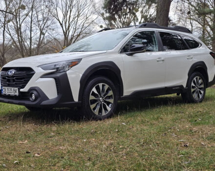 Белый Субару Аутбек, объемом двигателя 2.4 л и пробегом 33 тыс. км за 33500 $, фото 2 на Automoto.ua