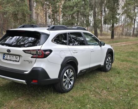 Белый Субару Аутбек, объемом двигателя 2.4 л и пробегом 33 тыс. км за 33500 $, фото 1 на Automoto.ua