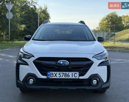 Білий Субару Аутбек, об'ємом двигуна 2.5 л та пробігом 7 тис. км за 29000 $, фото 1 на Automoto.ua
