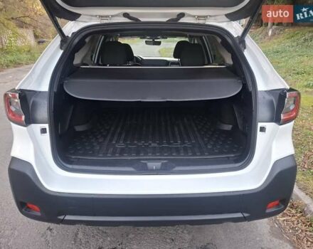 Білий Субару Аутбек, об'ємом двигуна 2.5 л та пробігом 9 тис. км за 28000 $, фото 19 на Automoto.ua