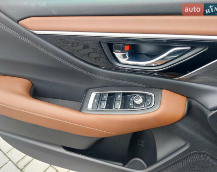 Белый Субару Аутбек, объемом двигателя 2.5 л и пробегом 8 тыс. км за 34000 $, фото 12 на Automoto.ua