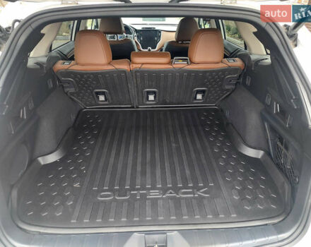 Белый Субару Аутбек, объемом двигателя 2.5 л и пробегом 8 тыс. км за 34000 $, фото 14 на Automoto.ua