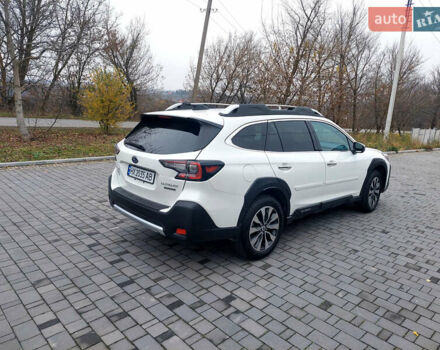 Белый Субару Аутбек, объемом двигателя 2.5 л и пробегом 8 тыс. км за 34000 $, фото 2 на Automoto.ua