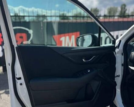 Білий Субару Аутбек, об'ємом двигуна 2.5 л та пробігом 9 тис. км за 28000 $, фото 4 на Automoto.ua