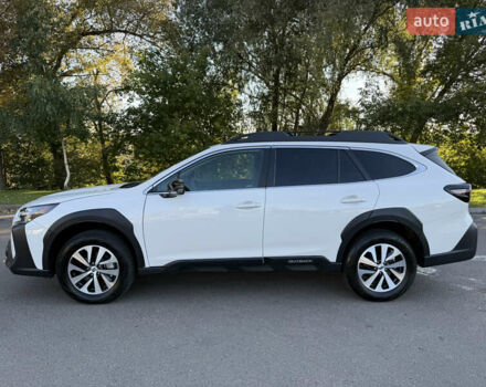 Білий Субару Аутбек, об'ємом двигуна 2.5 л та пробігом 7 тис. км за 29000 $, фото 2 на Automoto.ua