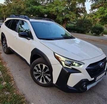 Белый Субару Аутбек, объемом двигателя 2.39 л и пробегом 16 тыс. км за 33000 $, фото 9 на Automoto.ua