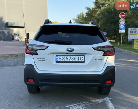 Білий Субару Аутбек, об'ємом двигуна 2.5 л та пробігом 7 тис. км за 29000 $, фото 4 на Automoto.ua