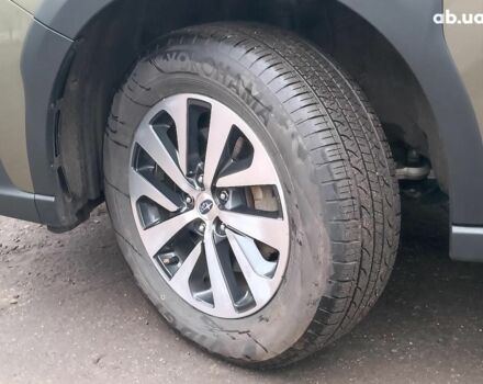 Білий Субару Аутбек, об'ємом двигуна 2.5 л та пробігом 75 тис. км за 28990 $, фото 4 на Automoto.ua