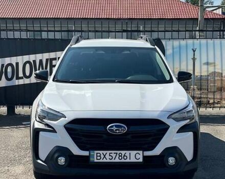 Білий Субару Аутбек, об'ємом двигуна 2.5 л та пробігом 9 тис. км за 28000 $, фото 2 на Automoto.ua