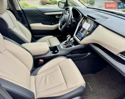 Белый Субару Аутбек, объемом двигателя 2.5 л и пробегом 7 тыс. км за 28800 $, фото 7 на Automoto.ua